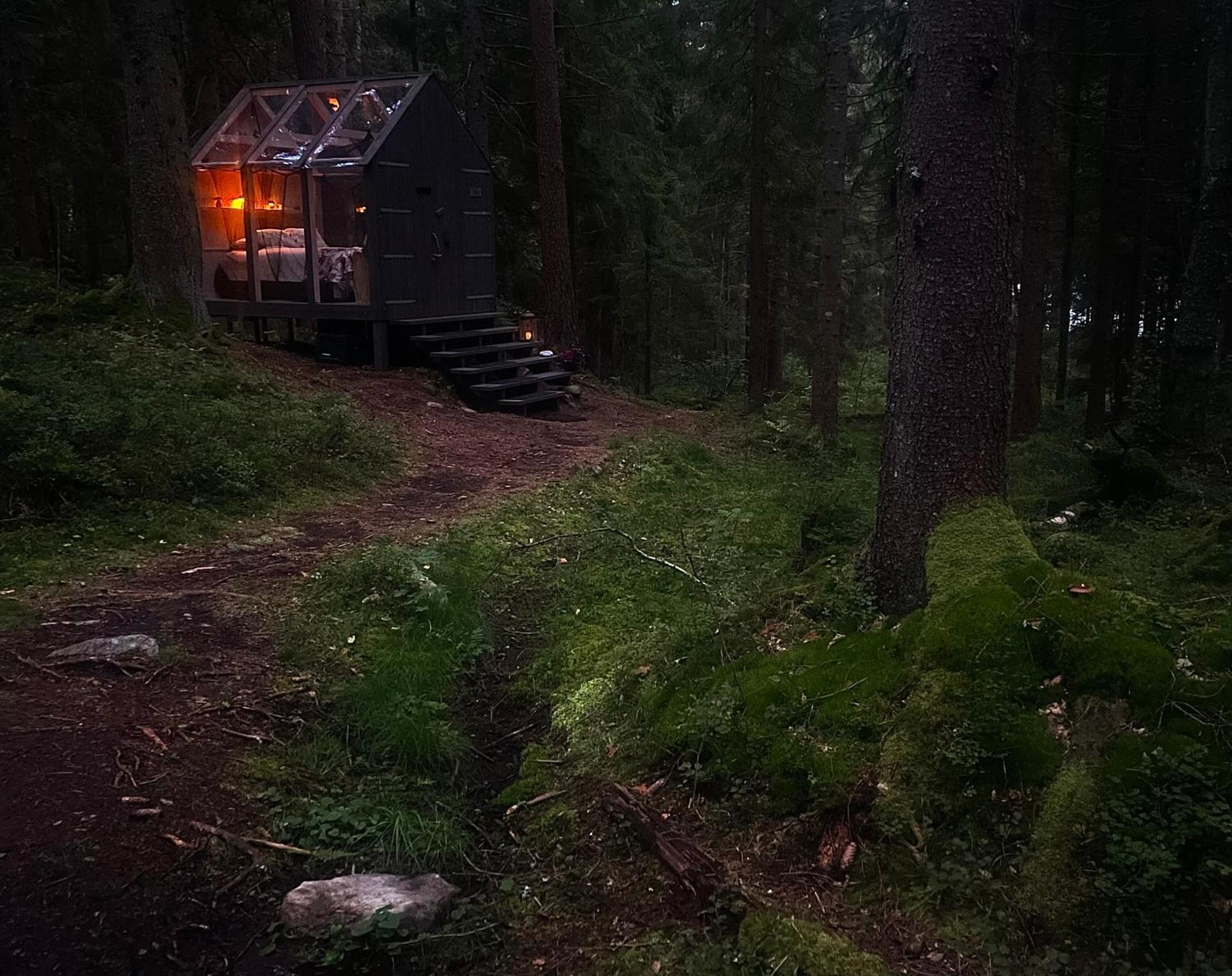 Luxury tent Wood Wise Glasshouse Glamping Bengtsfors