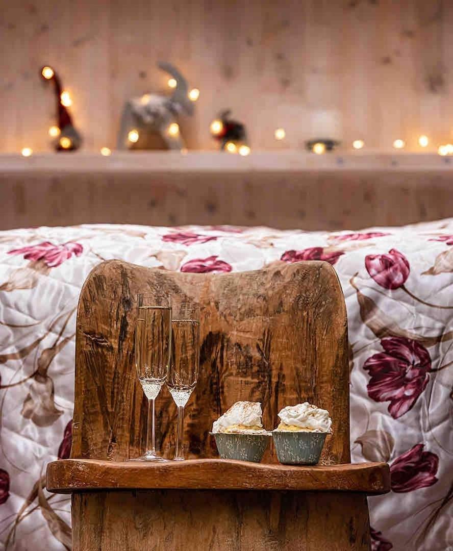 Luxury tent Wood Wise Glasshouse Glamping *