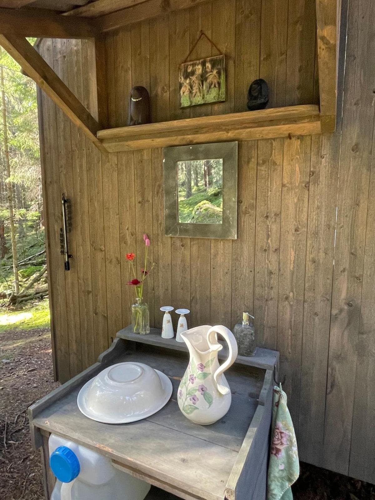 Wood Wise Glasshouse Glamping Luxury tent Bengtsfors
